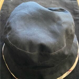 Burberry Black Bucket Hat with Nova Check Trim